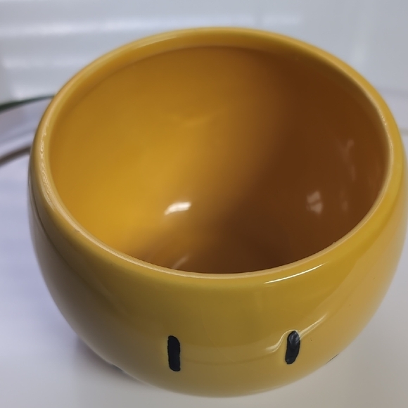Yellow Smiley Face Ceramic Planter - Picture 2 of 3